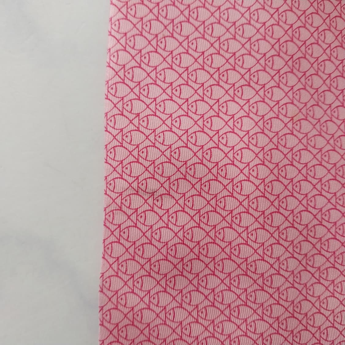 살바토레 페라가모 물고기 모티브 넥타이 9.5cm A등급 K2427
 상품이미지9