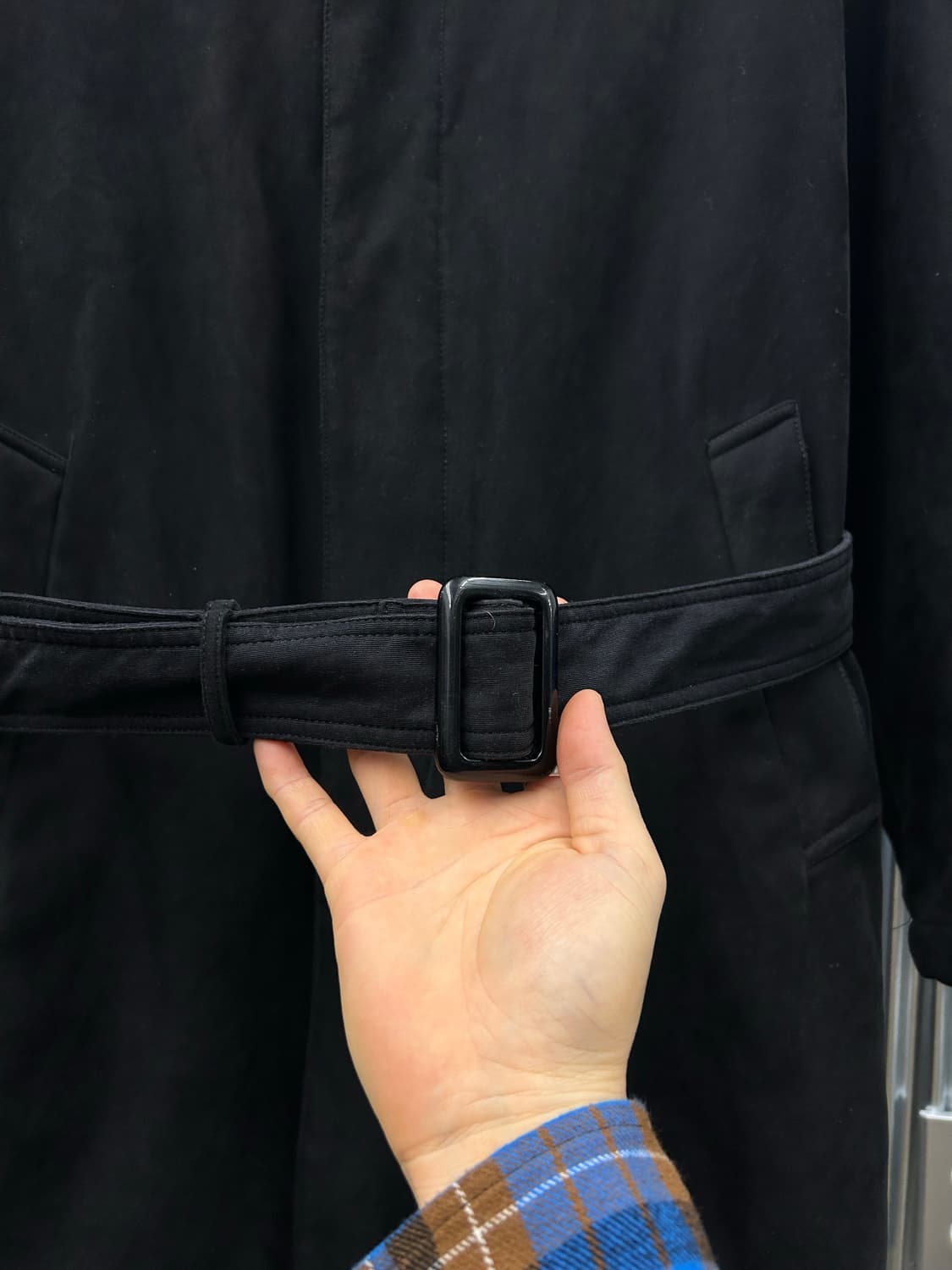 아르마니 블랙 벨트 코트 상품이미지3