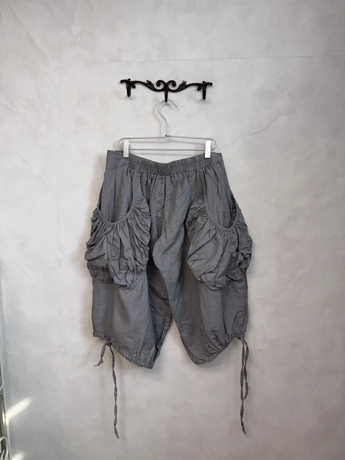 Gray shirring pocket balloon bermuda 상품이미지3