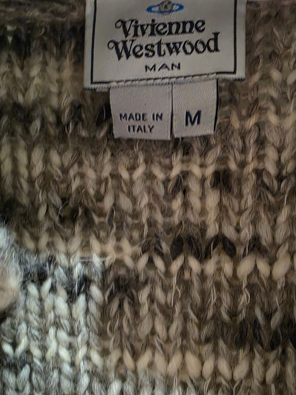 비비안웨스트 우드 남자 알파카 울 혼용 가디건 상품이미지4