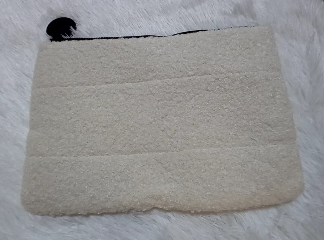 샤넬 태블릿 노트북 파우치 상품이미지4