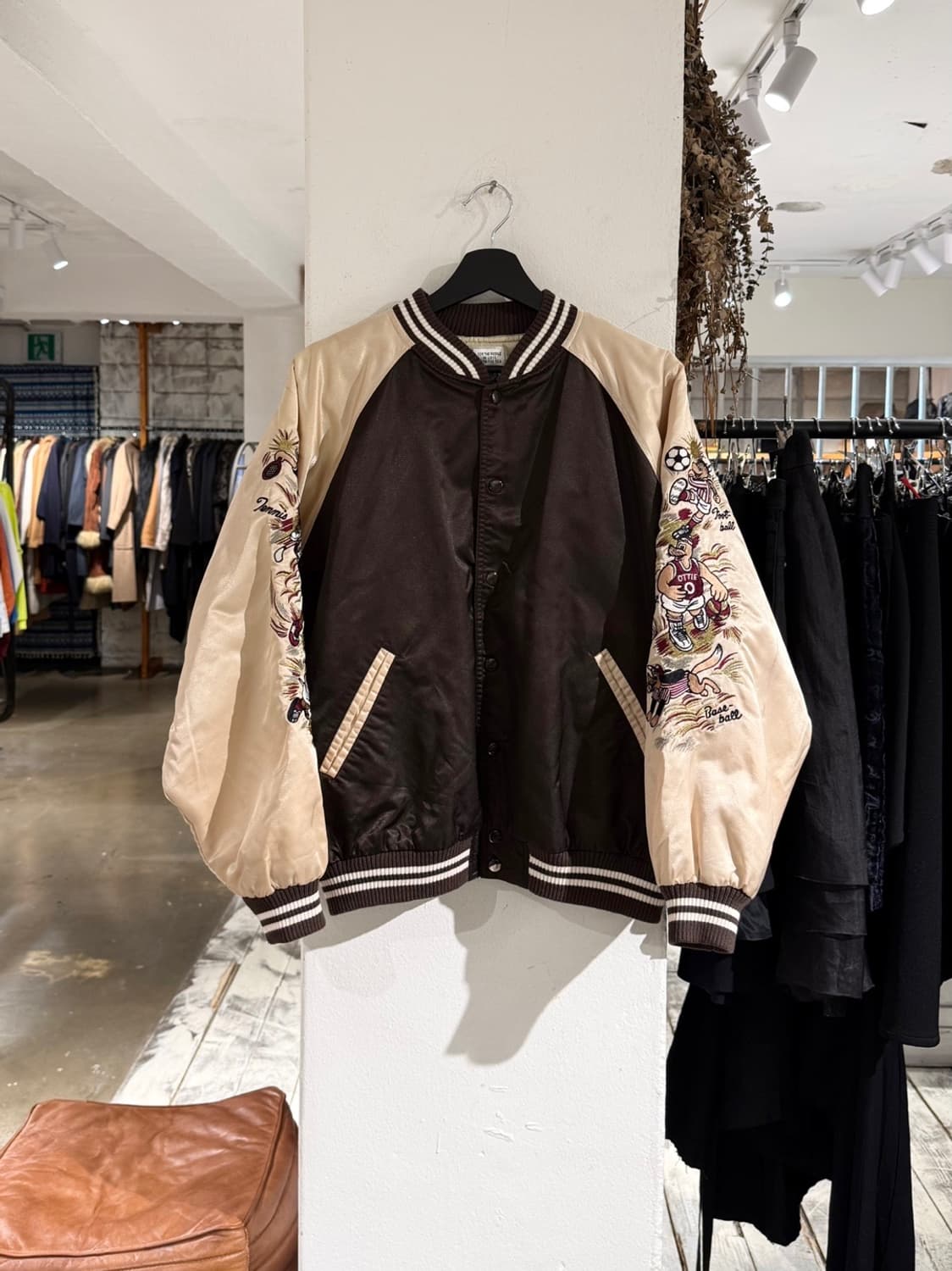 캡틴 산타 브라운 스포츠 자수 스카쟌 자켓 상품이미지1