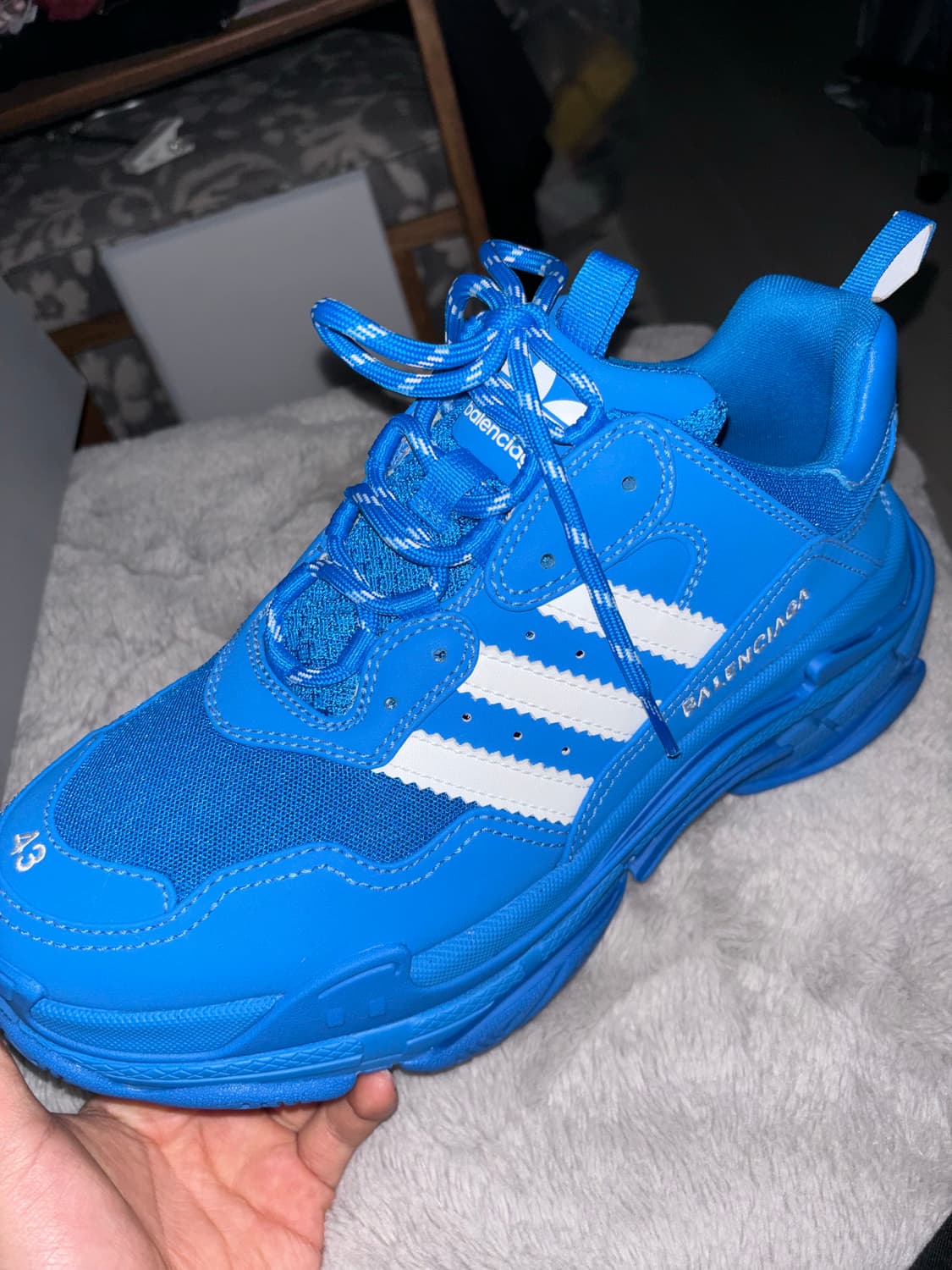 발렌시아가 트리플s 새상품급 급처 상품이미지3