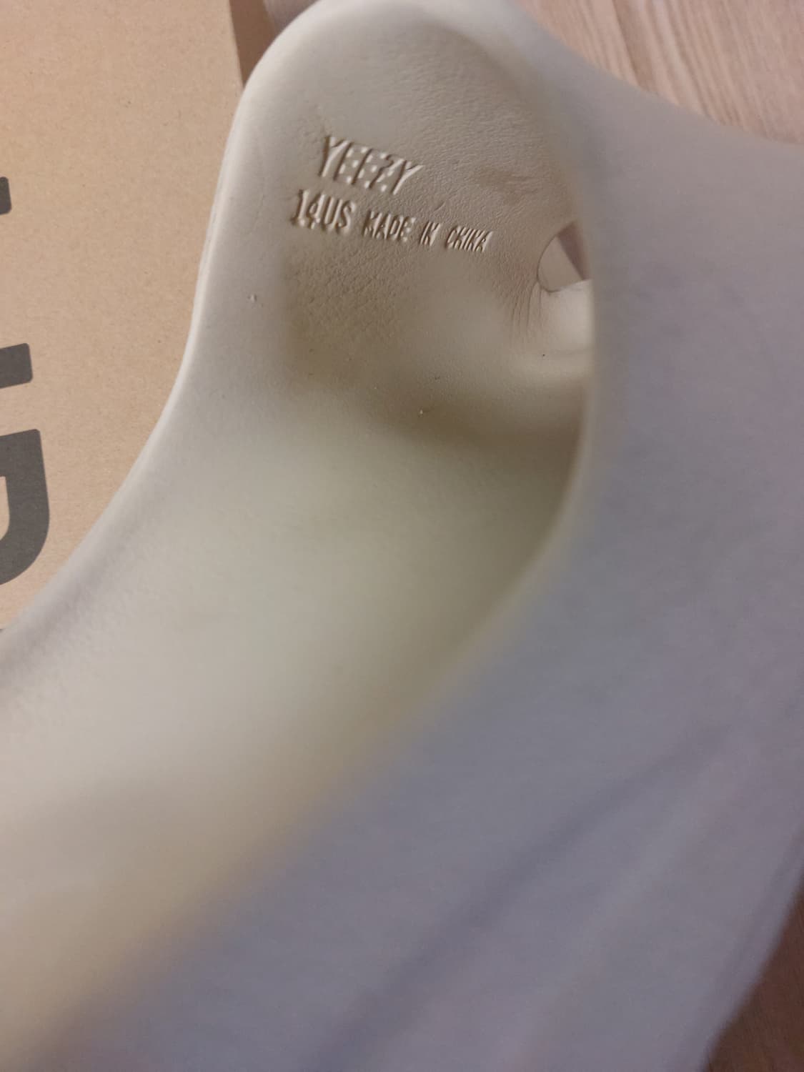 아디다스 이지 슬라이드 본 상품이미지4