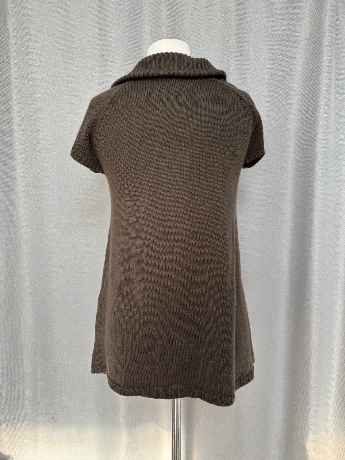 네코 다크 카키 반팔 레이어드 풀오버 상품이미지8