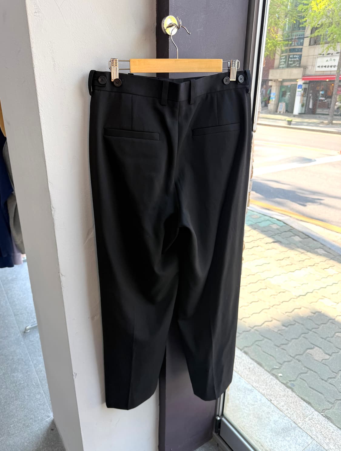 48/ 솔리드옴므 23SS 원턱 와이드 팬츠 상품이미지6