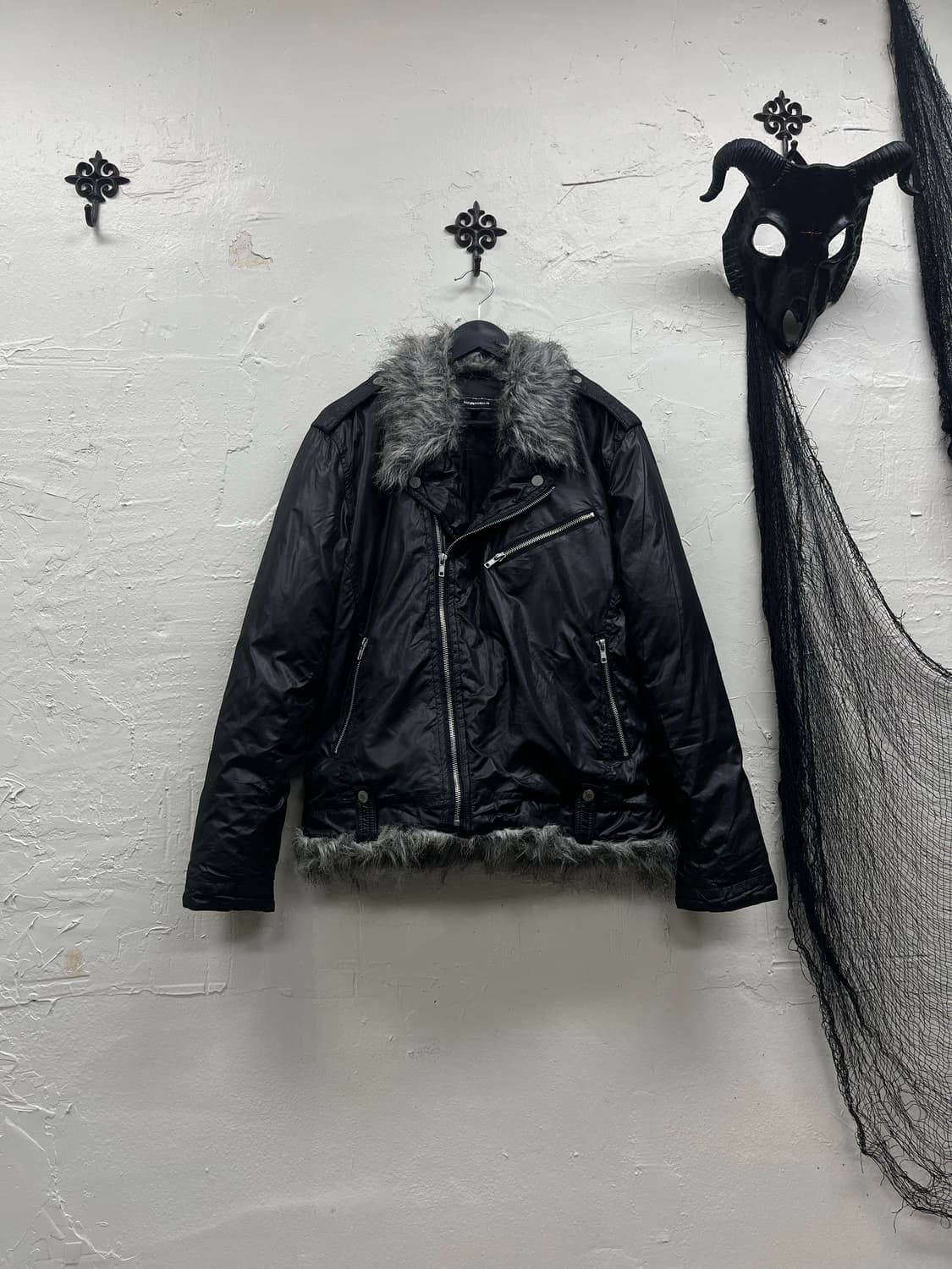 Suggestion trimming fur nylon rider jack 상품이미지2