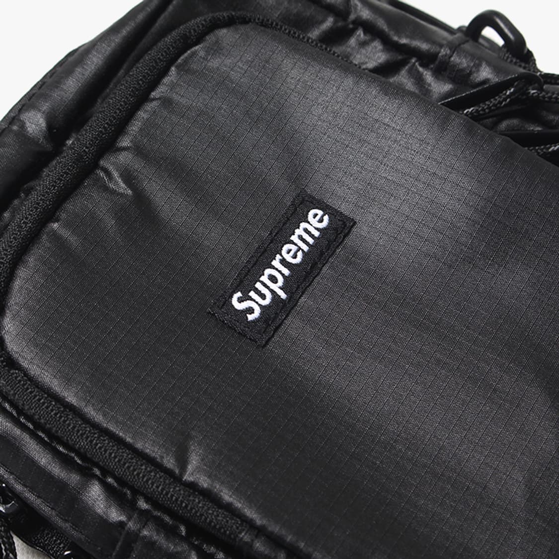  SUPREME "Black Shoulder Bag" 상품이미지3