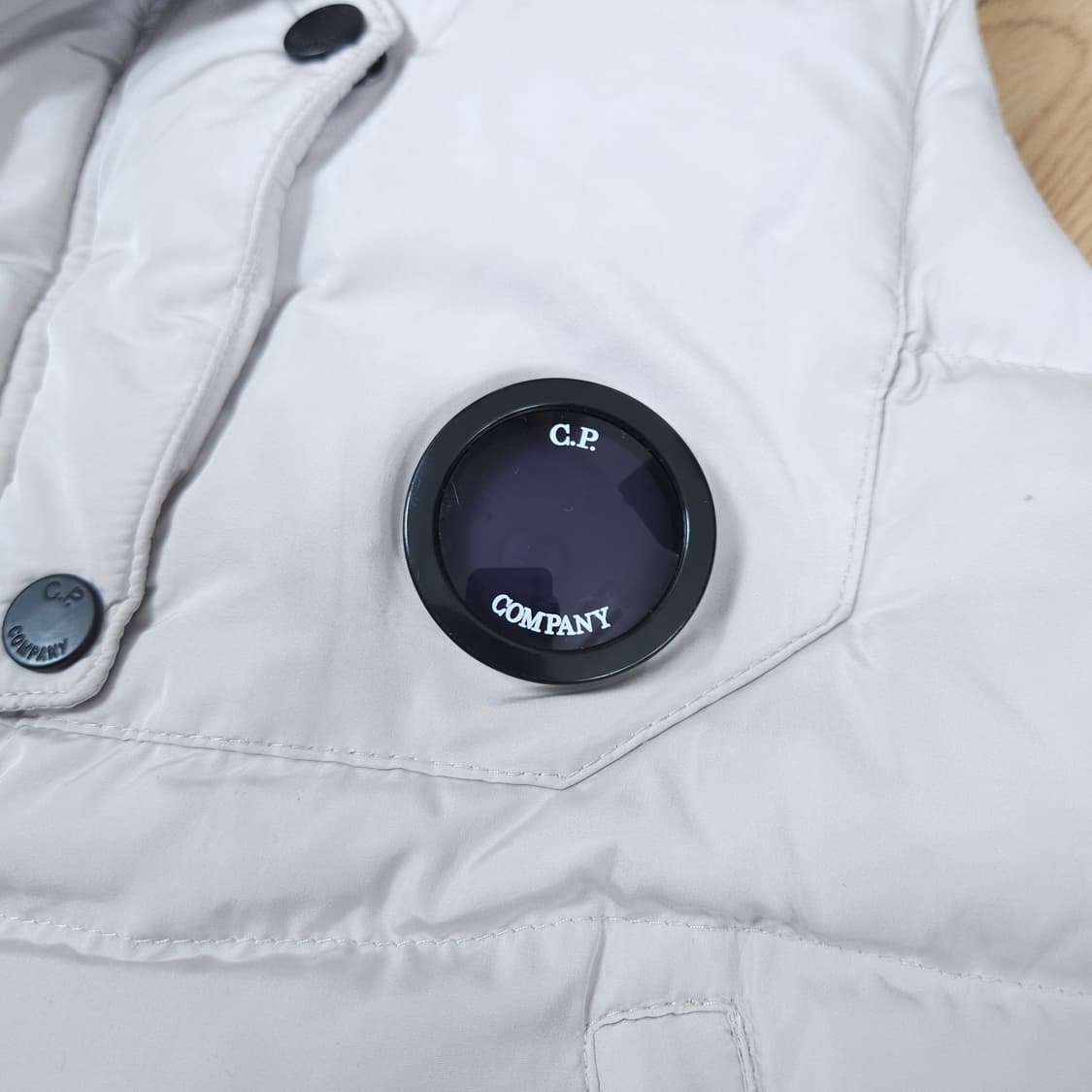 CP컴퍼니 구스패딩 조끼 고글 후드 베스트 100 상품이미지2