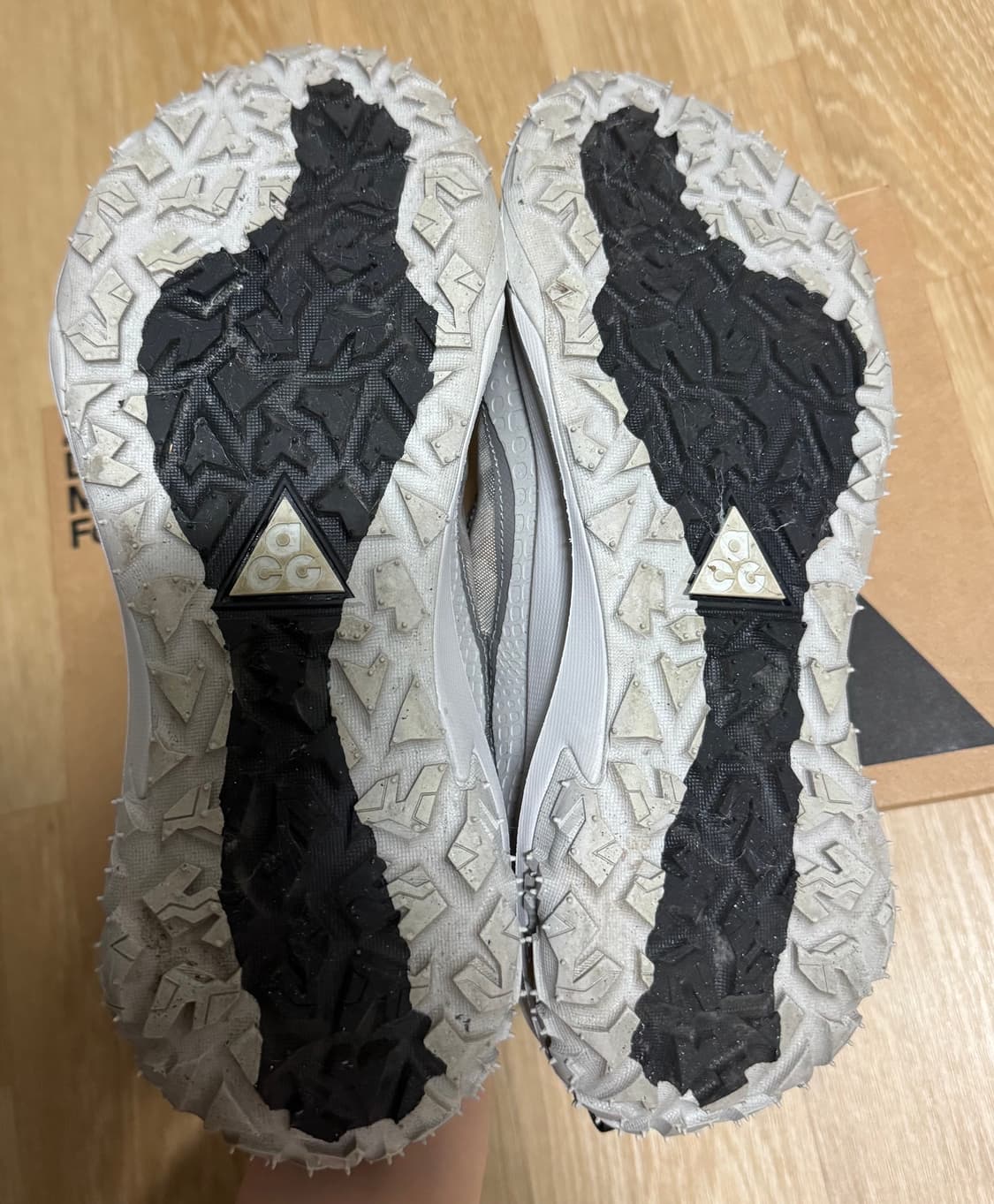 나이키 ACG 마운틴 플라이 2 로우 라이트 오어 블랙 255 상품이미지7