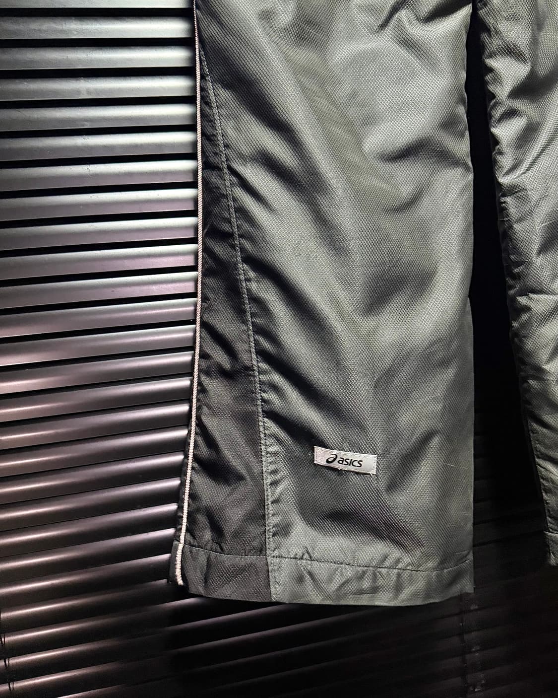 아식스 메탈릭 실버 핑크 우븐 트랙 와이드 일본 사이드 라인 고프코어 L 상품이미지6