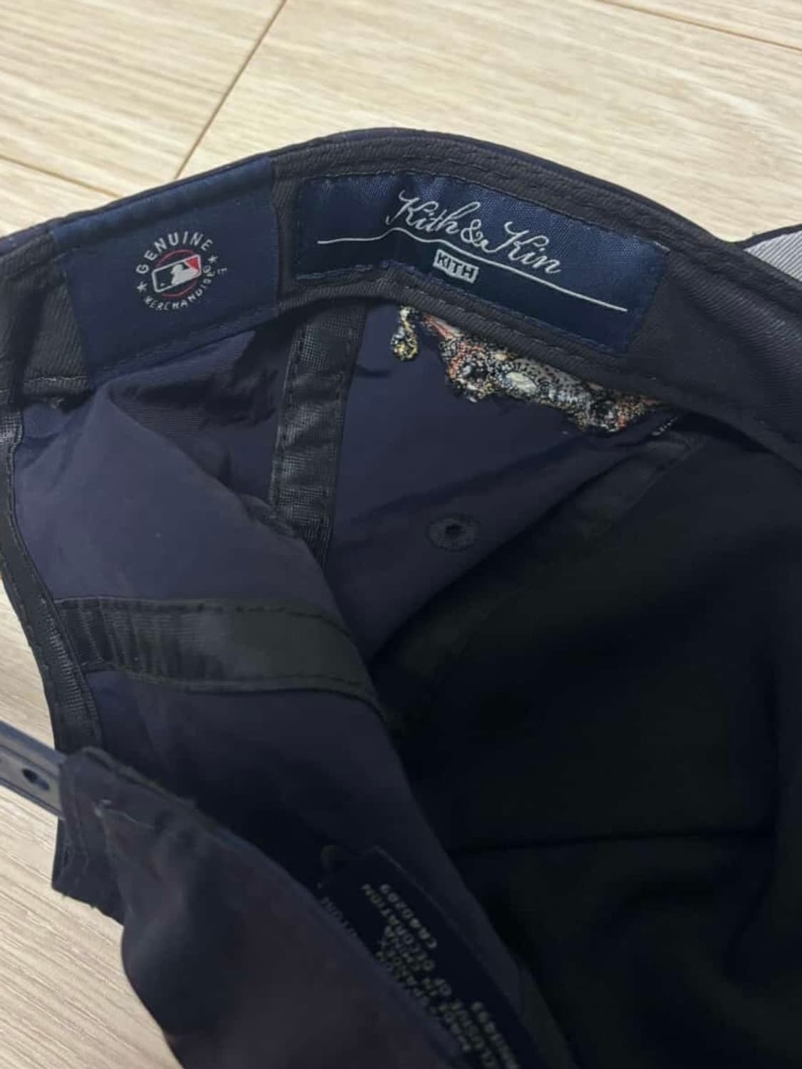 키스 x 뉴에라 뉴옥 양키스 나일론 9피프티 A프레임 녹터널 상품이미지5