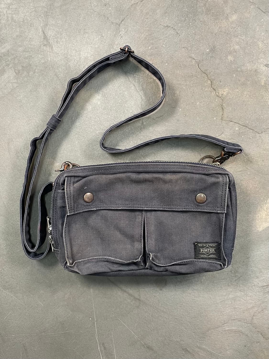 요시다포터 스모키 숄더백 상품이미지1