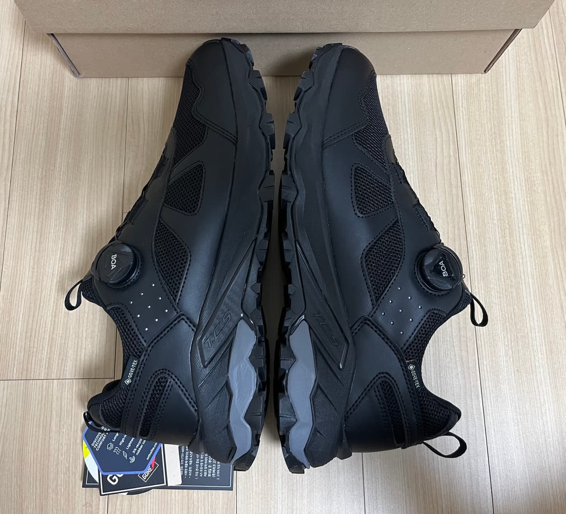 [새제품] [280] 블랙야크 고어텍스 보아다이얼 트레킹화 블랙 상품이미지6