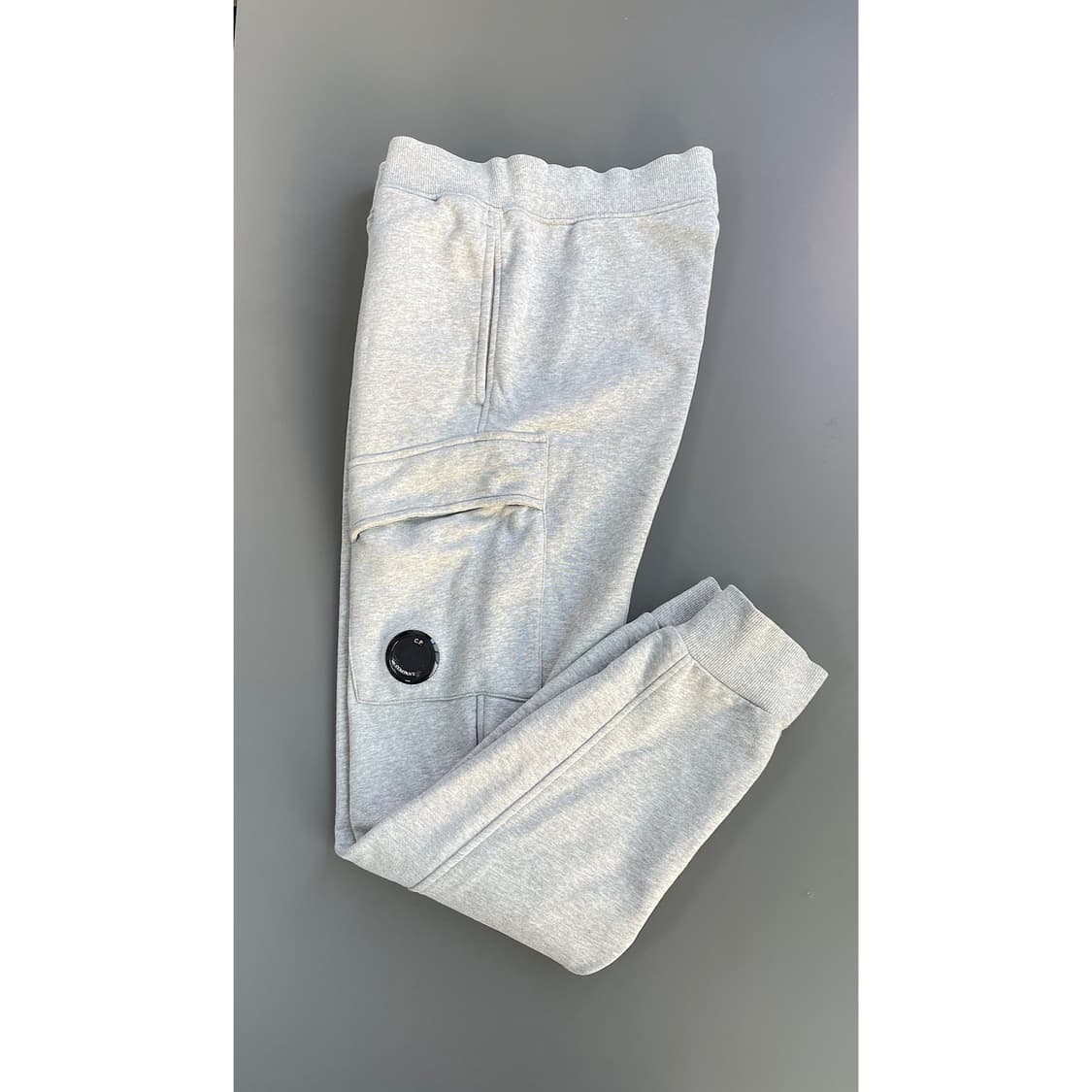 [M] CP컴퍼니 씨피 컴퍼니 렌즈 코튼 트레이닝 팬츠 상품이미지1