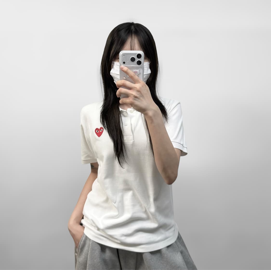 꼼데가르송 하트 와펜 카라티 화이트 상품이미지1
