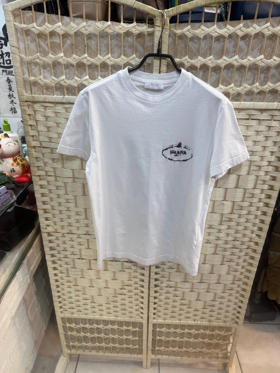 95 정품 프라다 자수 로고 반팔 팝니다 상품이미지1