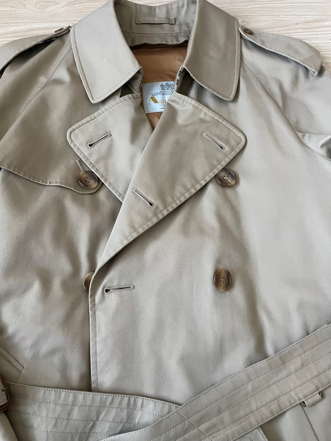 아쿠아스큐텀 트렌치코트 상품이미지2