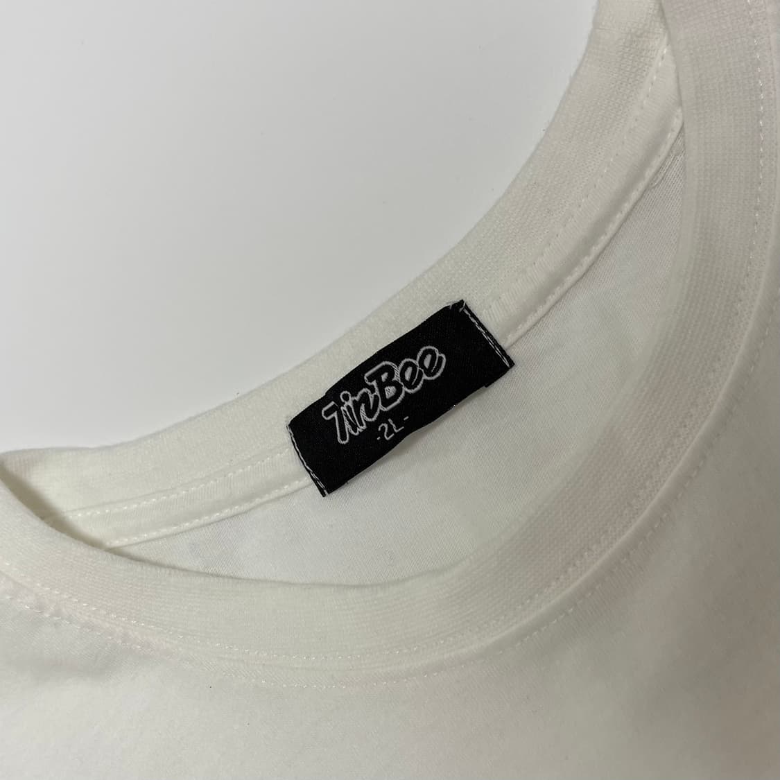 트윈비(THINBEE) 픽셀 아트 그래픽 화이트 티셔츠 상품이미지3