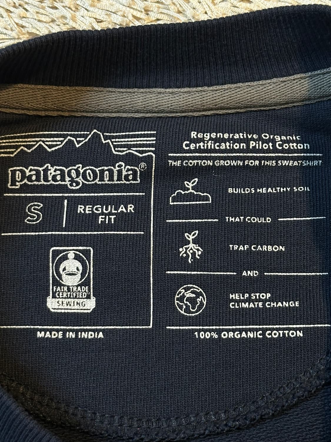 파타고니아 PATAGONIA 스몰로고 맨투맨 네이비 상품이미지6