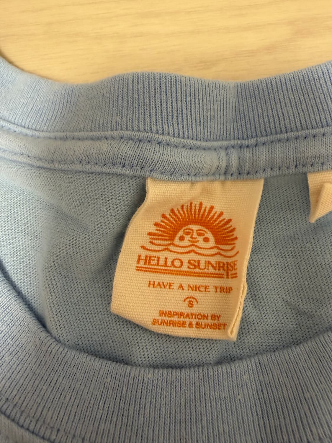 헬로선라이즈 반팔티 상품이미지4