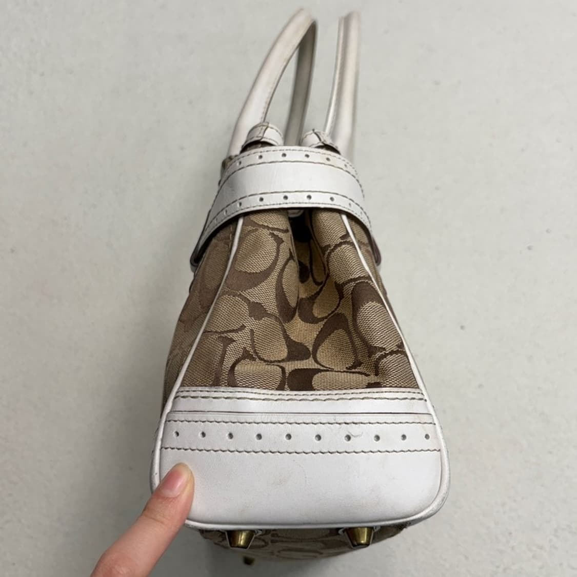 COACH 시그니처 토트백 상품이미지3