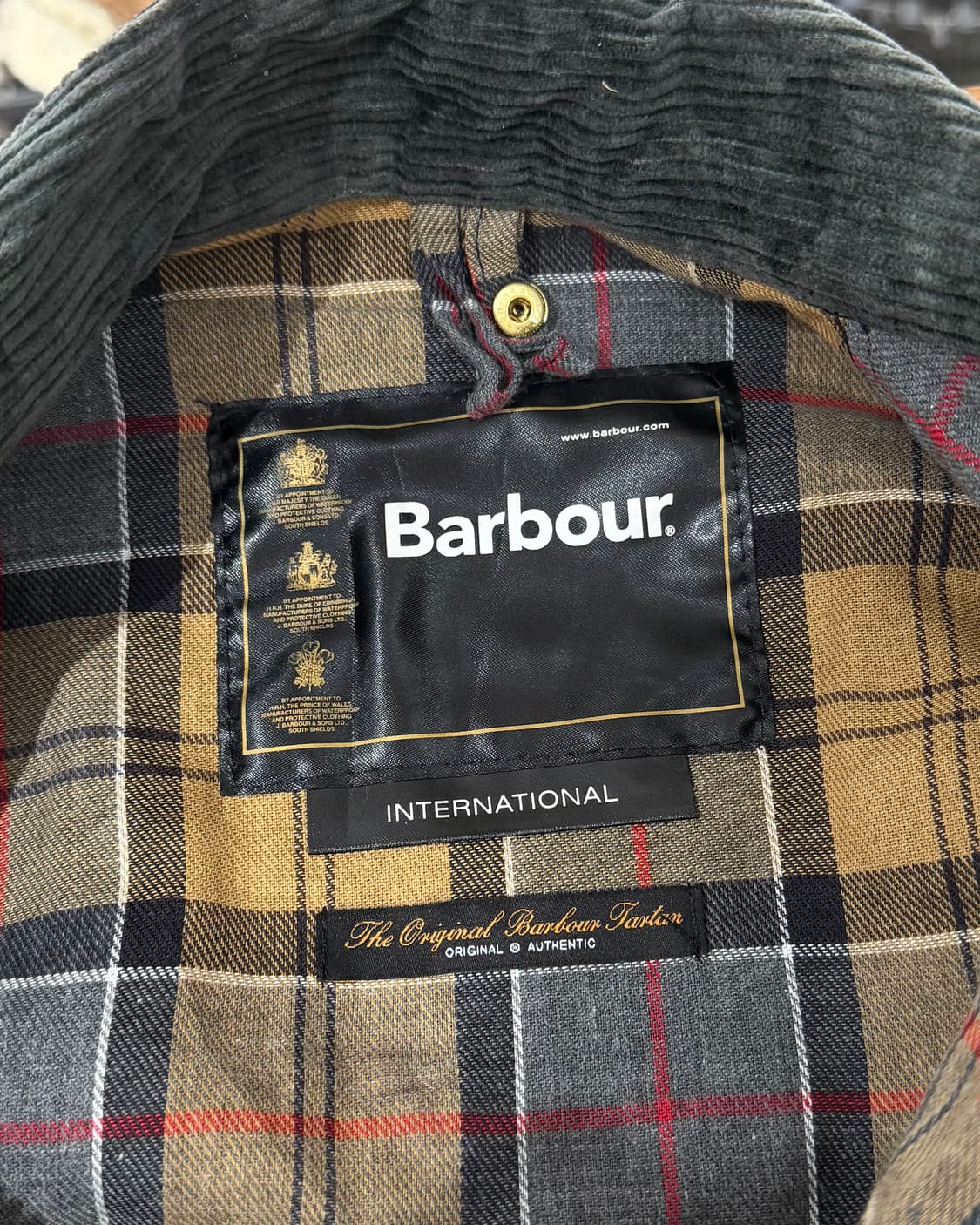 바버 인터내셔널 블랙 하이넥 벨티드 오리지널 왁스 자켓 상품이미지8