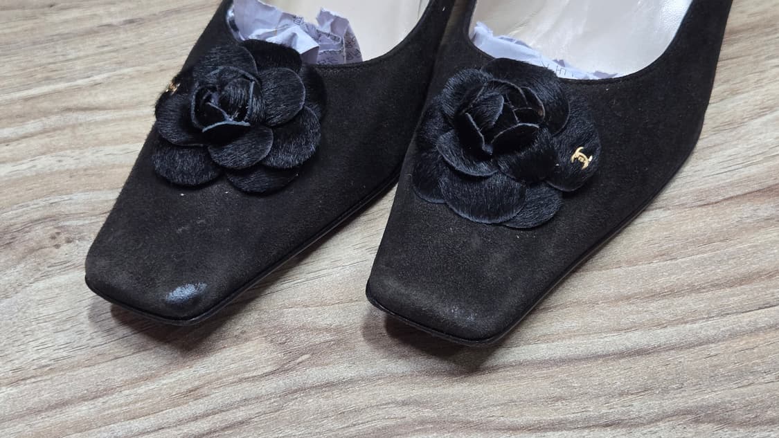 샤넬 까멜리아 스웨이드 플라워 장식 펌프스힐 상품이미지10