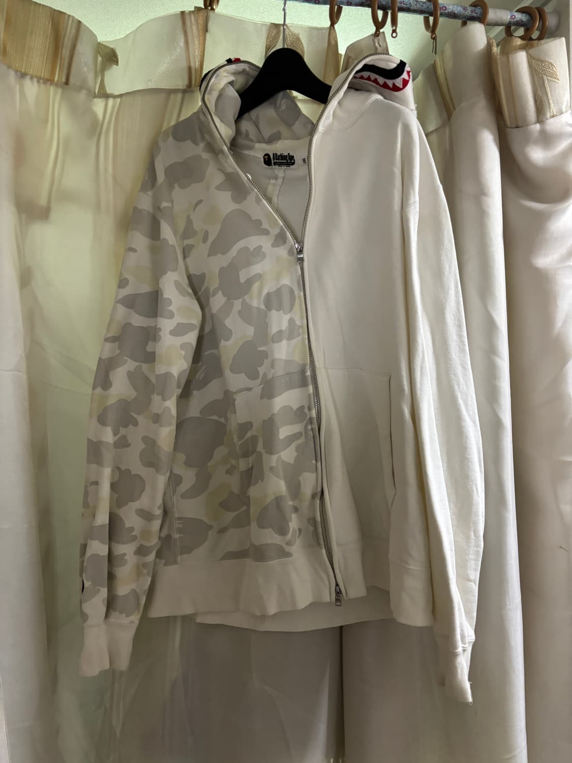 [2xl]베이프 화이트 카모 풀집업 후드티 상품이미지1