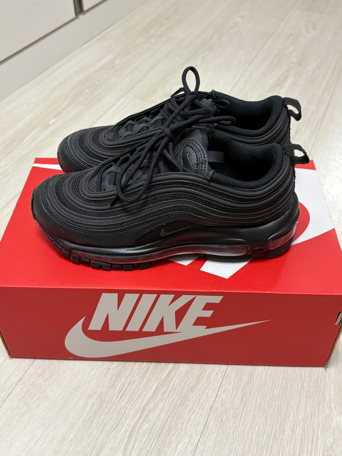 나이키 에어맥스 97 올블랙 230mm 상품이미지2