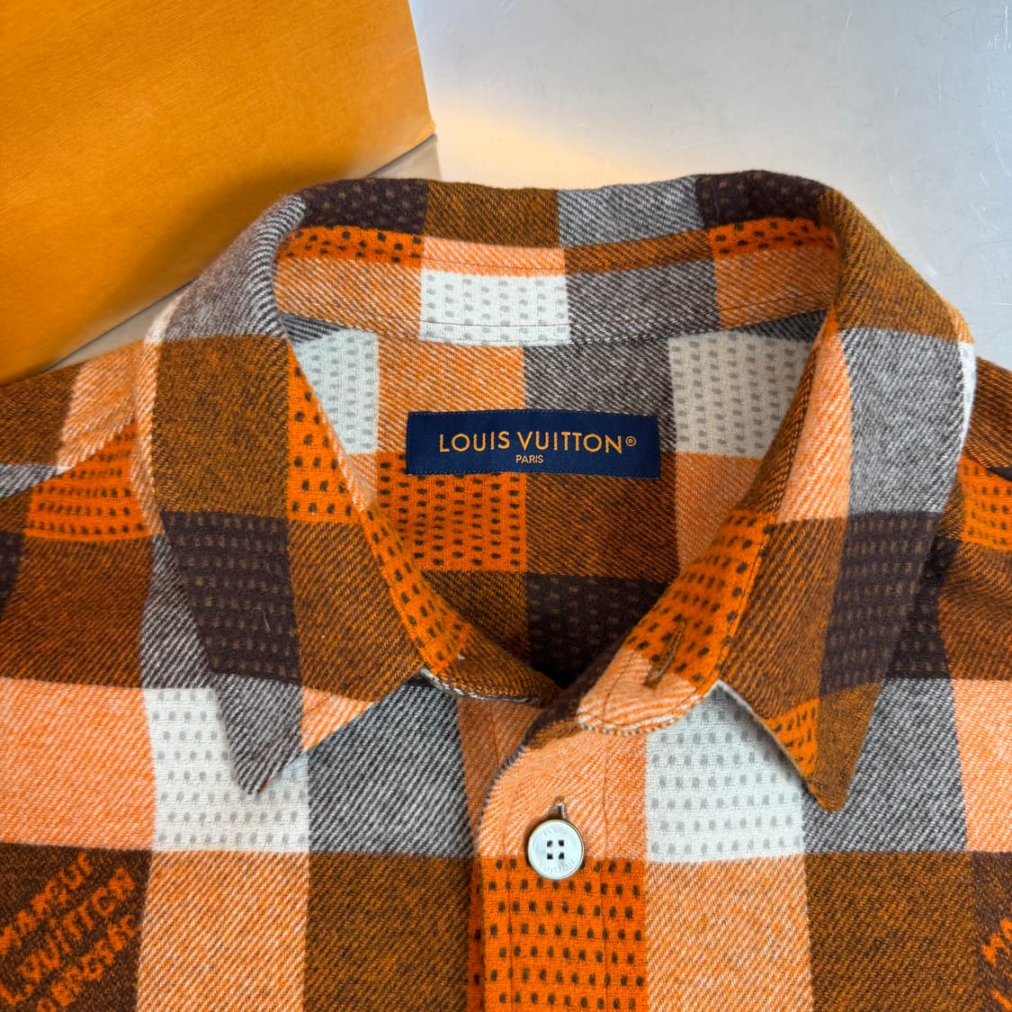 [리오브] 루이비통 플란넬 버튼다운 롱슬리브 셔츠 상품이미지4