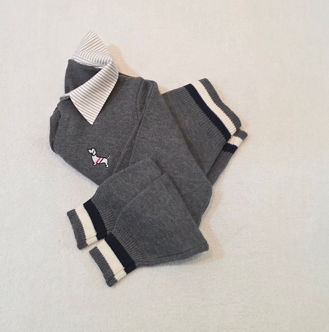 (여성) 닥스훈트 자수 넥카라 니트 상품이미지6