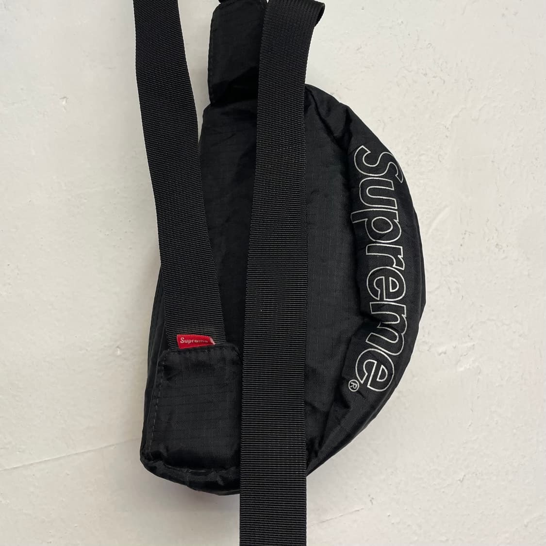 슈프림 18fw 블랙 웨이스트백 상품이미지3