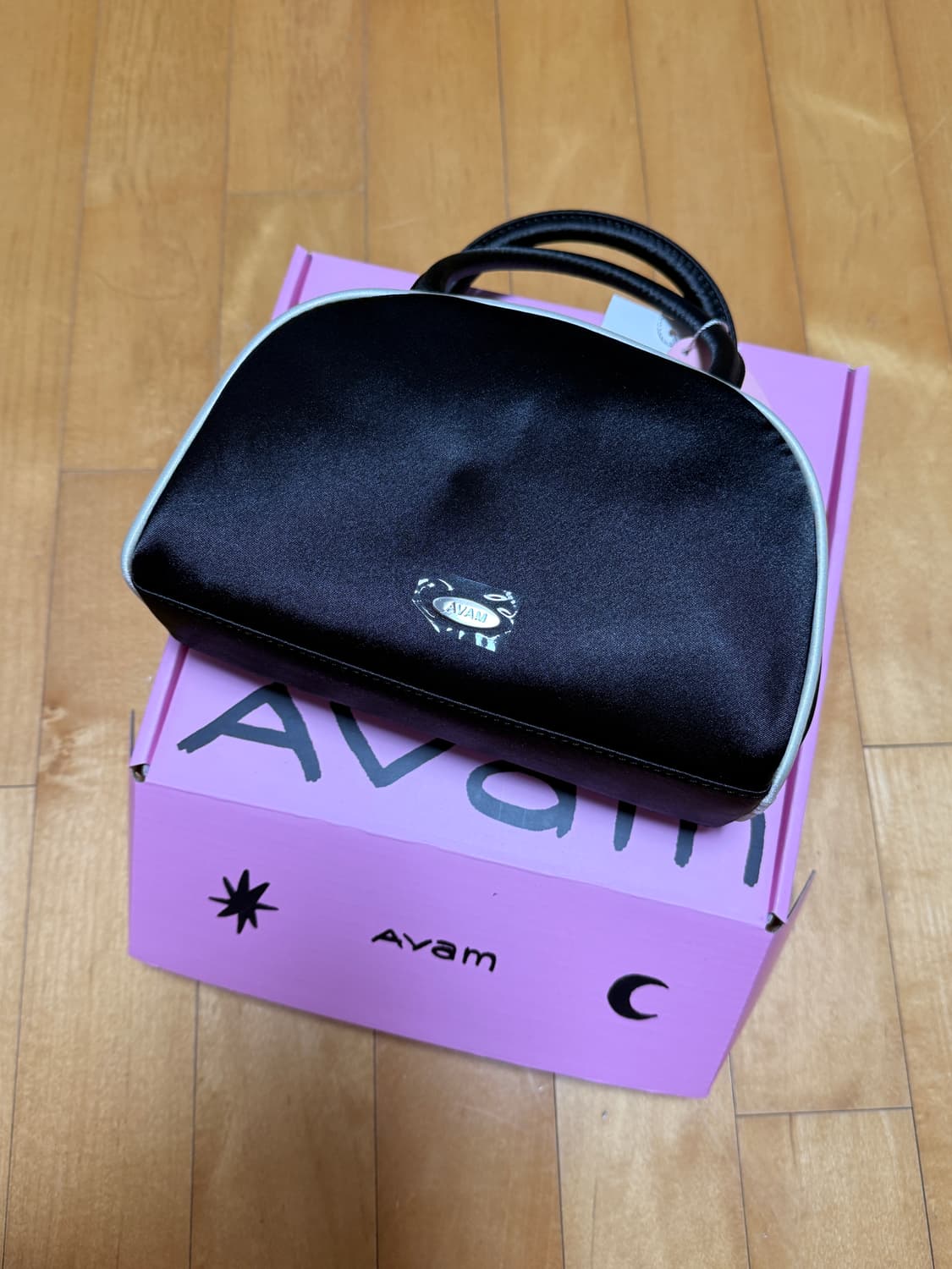 아밤 새틴 미니 토트백 블랙 새상품 상품이미지2