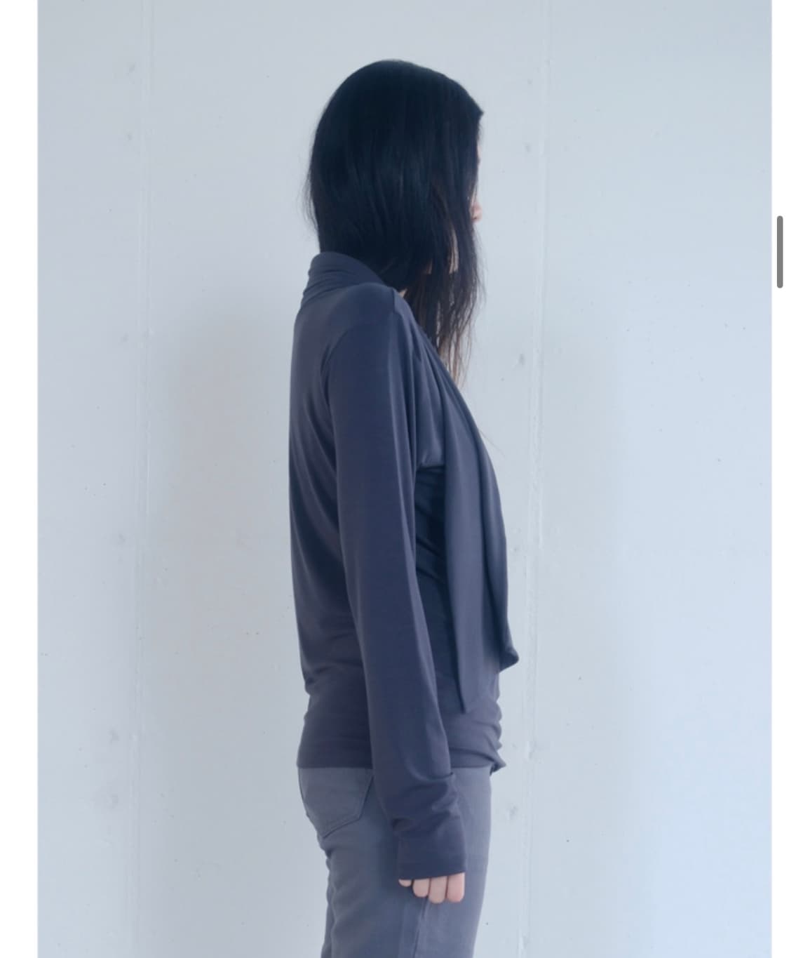 에프터먼데이 루즈 스카프 티 차콜 상품이미지3