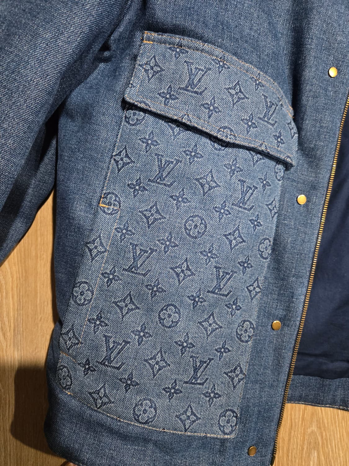 루이비통 모노그램 데님 패딩 자켓 상품이미지8