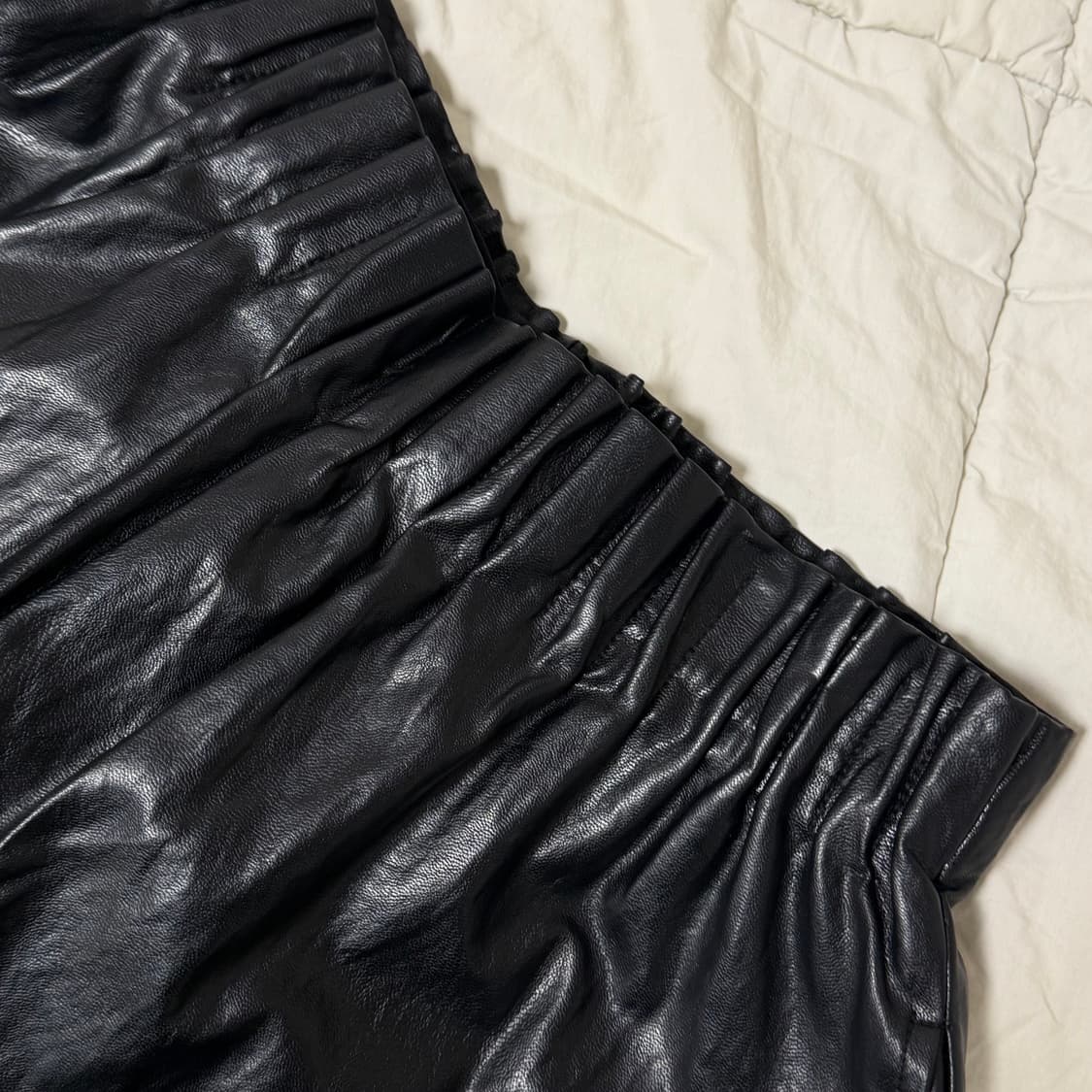 유노이아 레더 쇼츠 상품이미지5