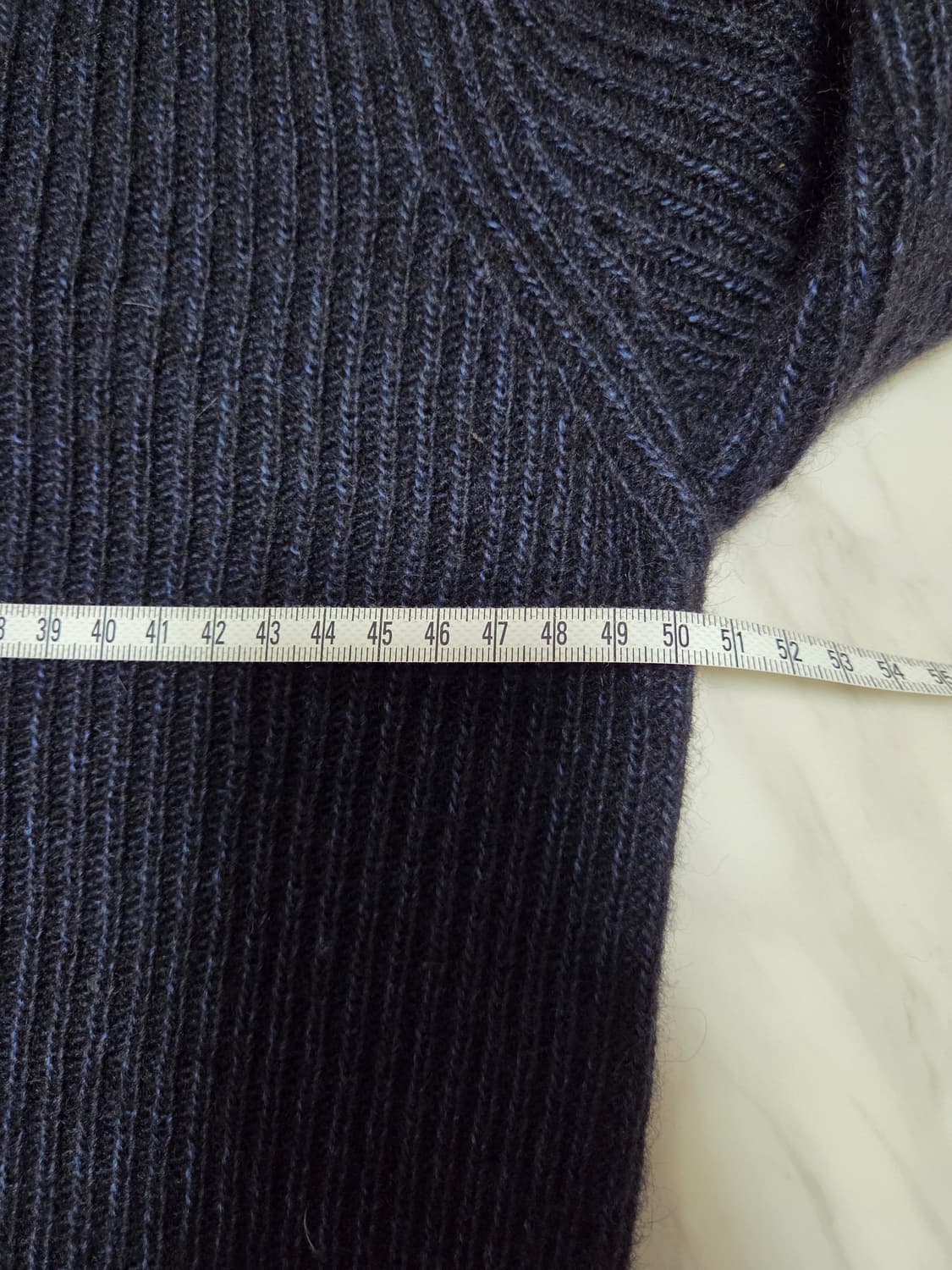 솔리드옴므 네이비 브이넥 니트 상품이미지7