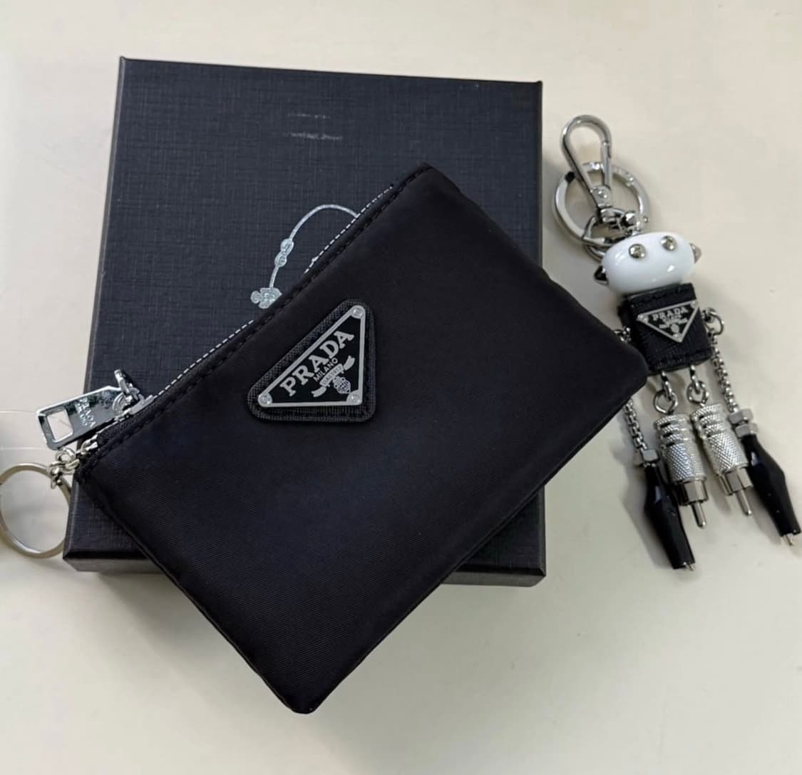 프라다 뷰티 나일론 미니 파우치 동전지갑   상품이미지9