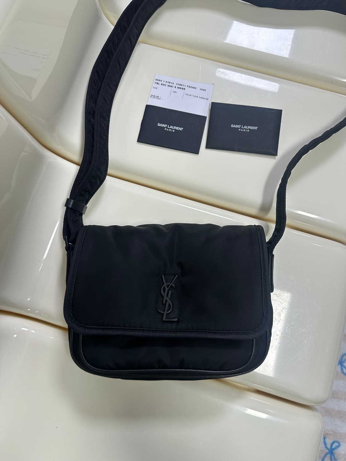 [SA 정품] 생로랑 니키백 메신저 블랙 스몰 상품이미지1