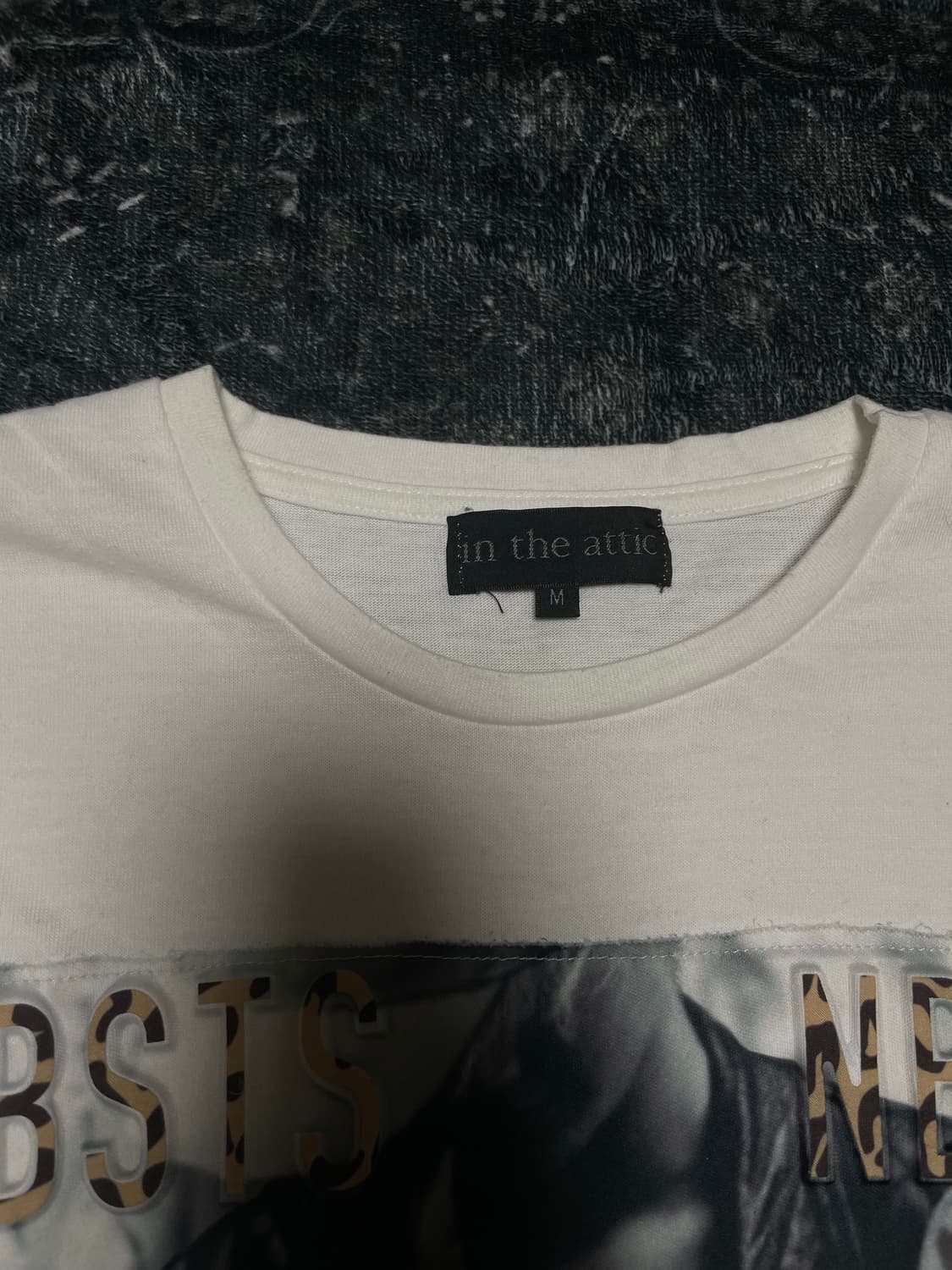 In the attic embossing sleeve 상품이미지3