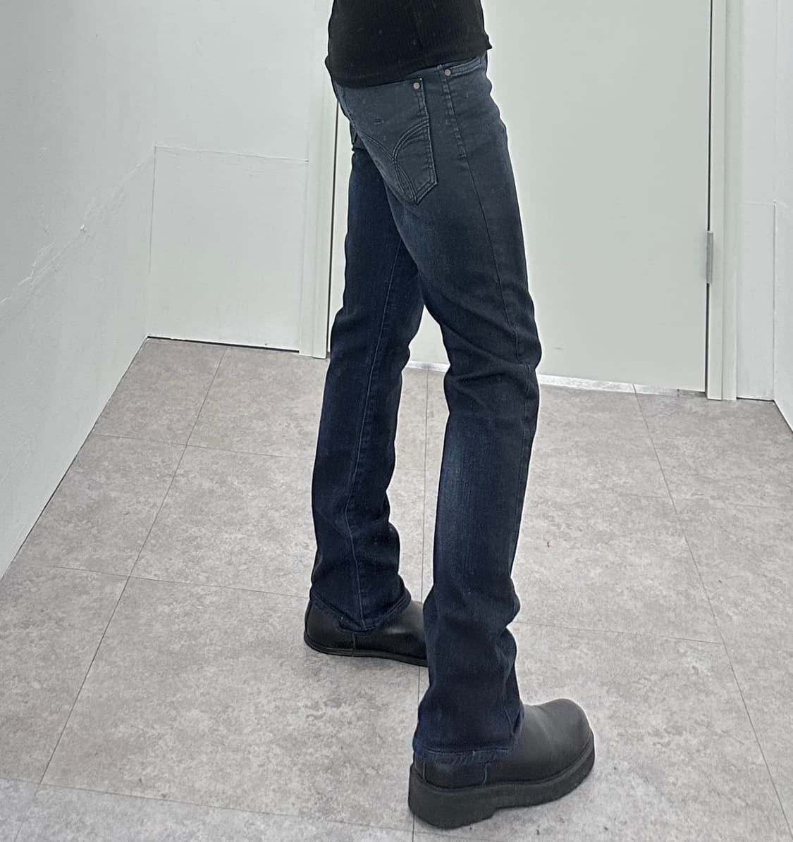 Calvin Klein black fade jeans 상품이미지9