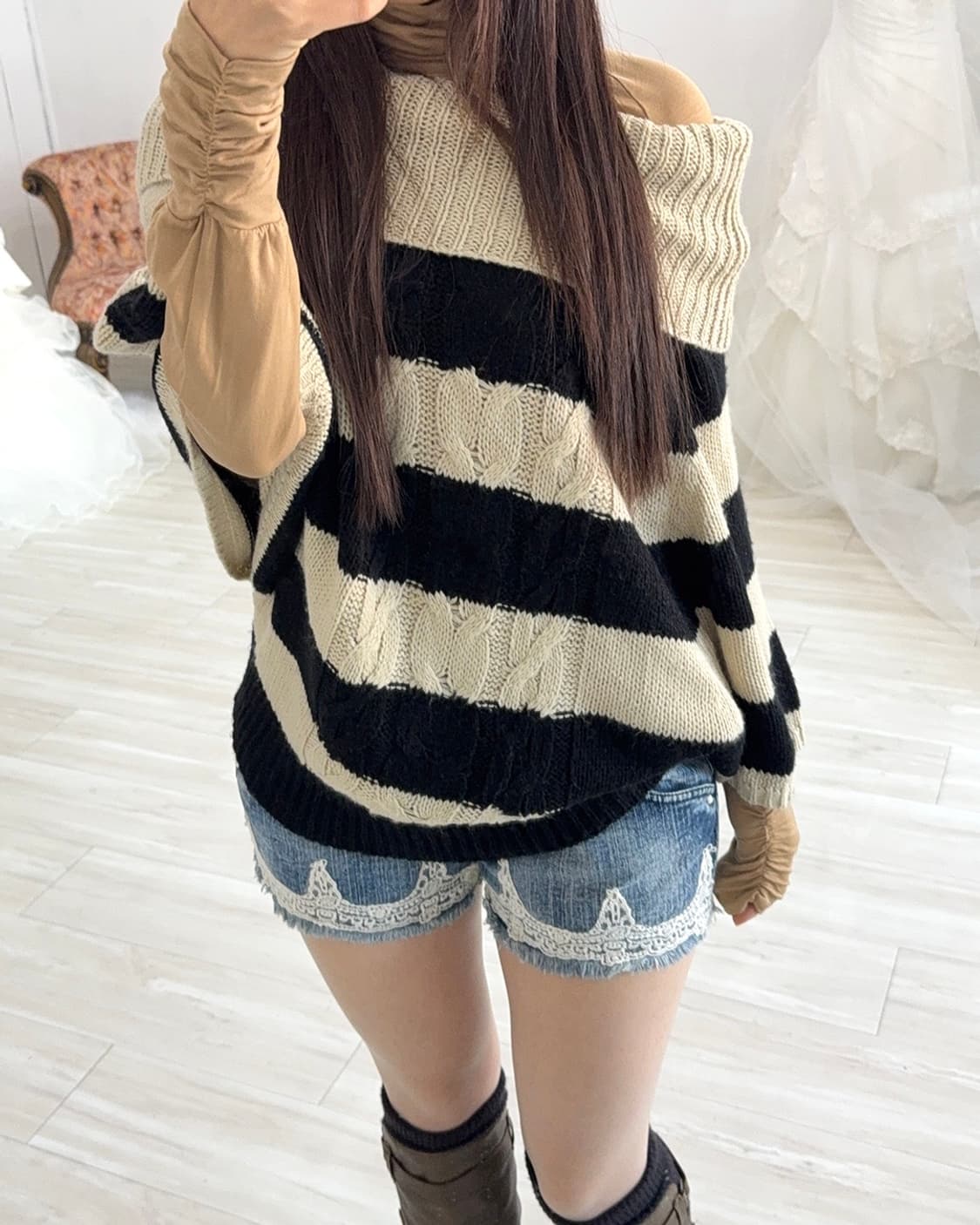 Nerd black beige stripe batwing knit 상품이미지1
