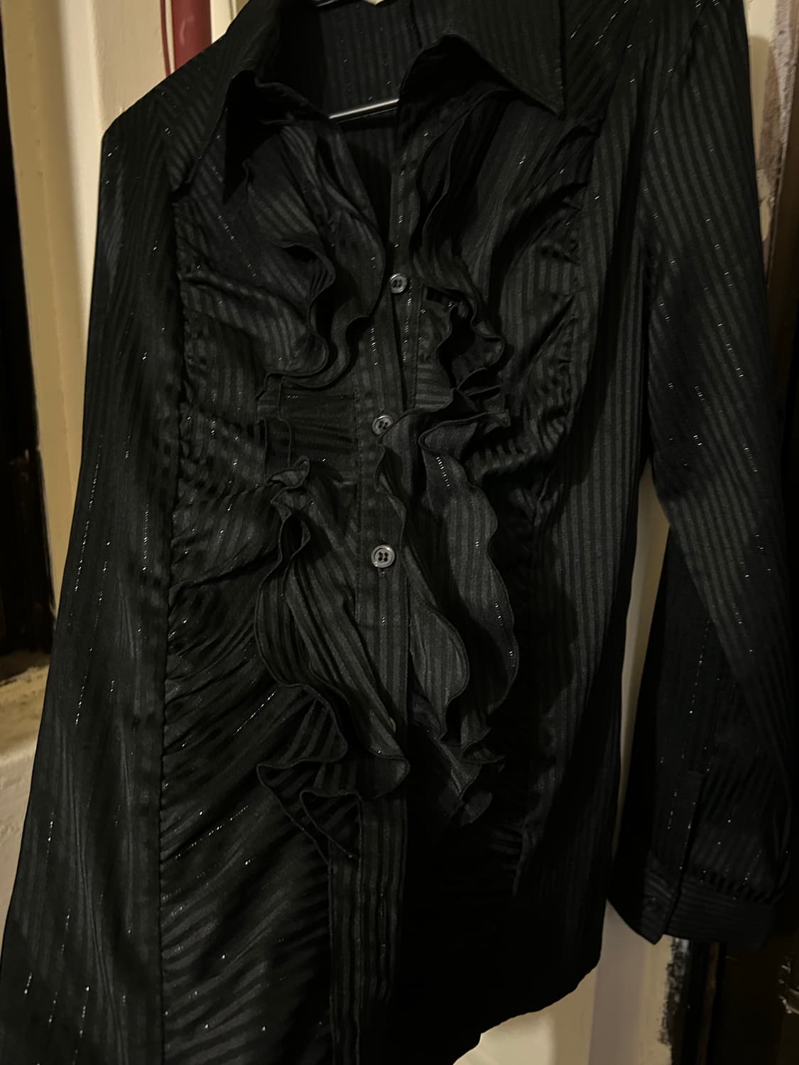 *rare* 2000s 고딕 스트라이프 프릴 블랙셔츠  상품이미지3