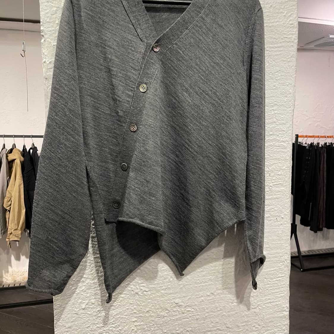 꼼데가르송 비대칭 가디건 상품이미지2