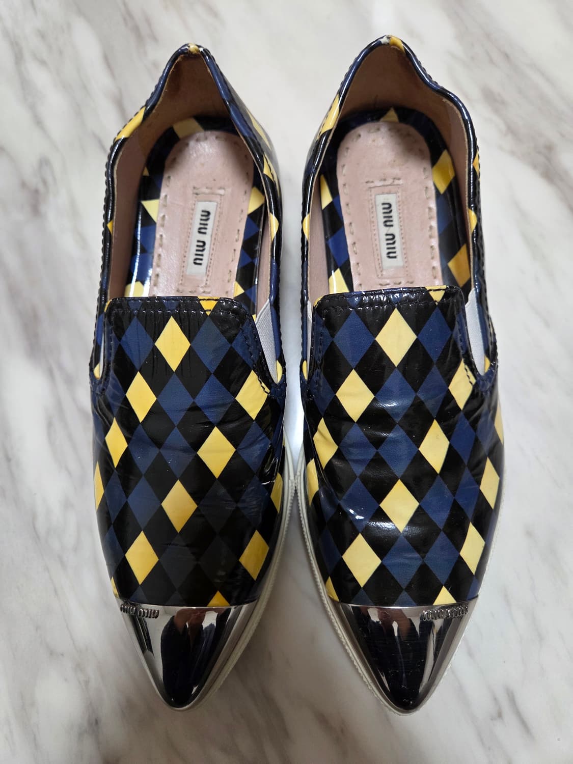 미우미우 메탈 토 슬립온 상품이미지2