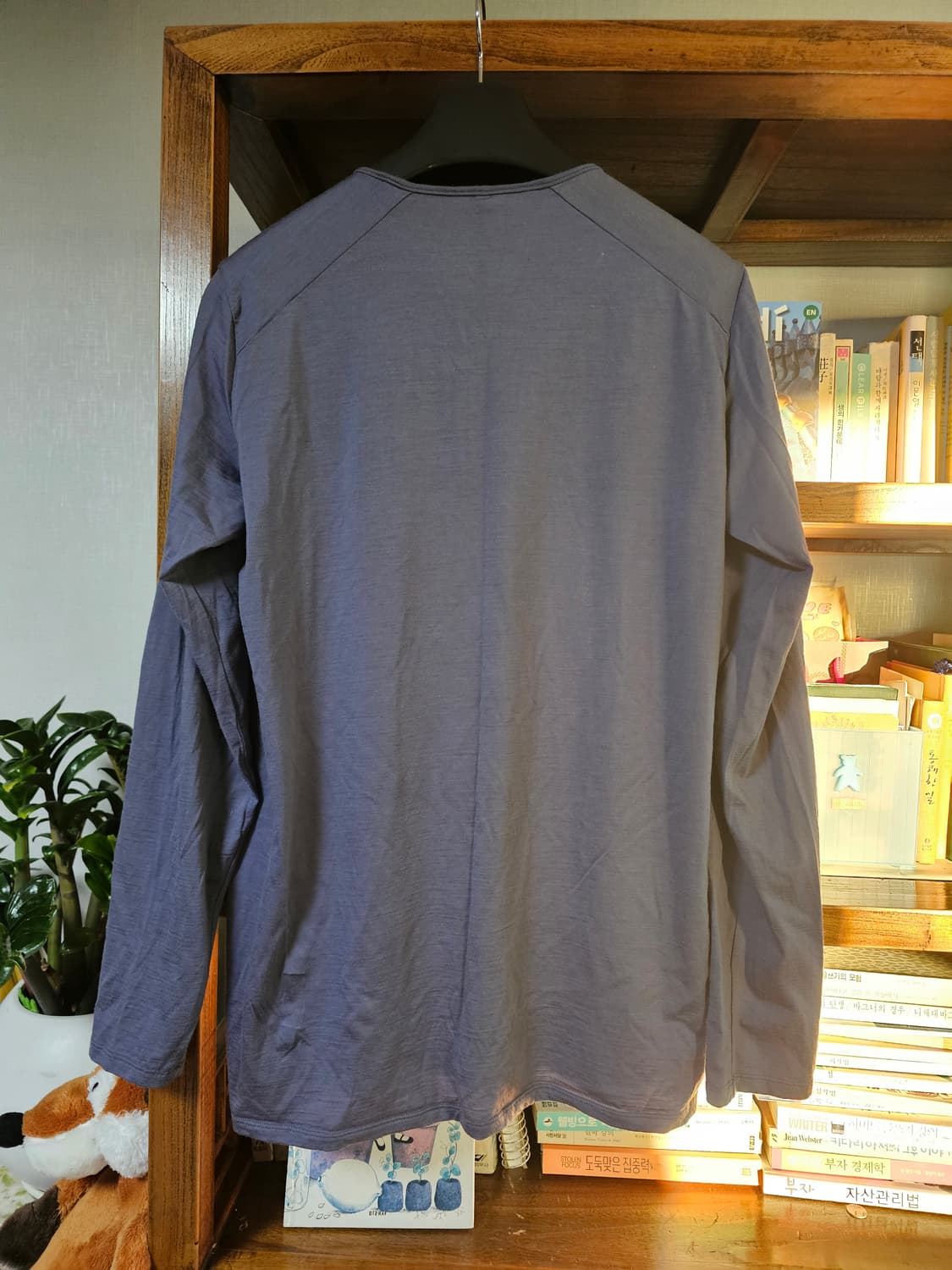 원가 31만(새제품)아크테릭스 상위 브랜드 베일런스 Veilance 긴팔 상품이미지5