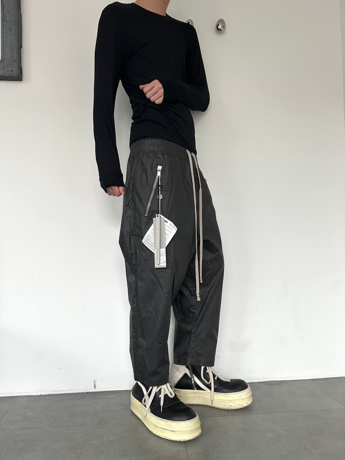 릭오웬스 20ss TECUATL 코팅 사루엘 팬츠 상품이미지2