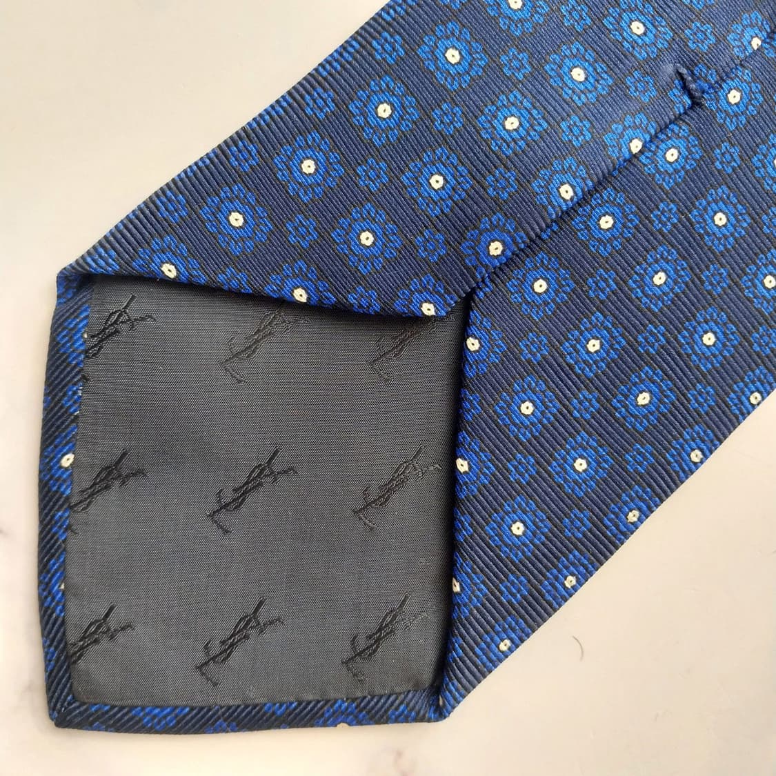 입생로랑 실크 블루 플라워 자카드 넥타이 9.9cm A+등급 K1323
 상품이미지8