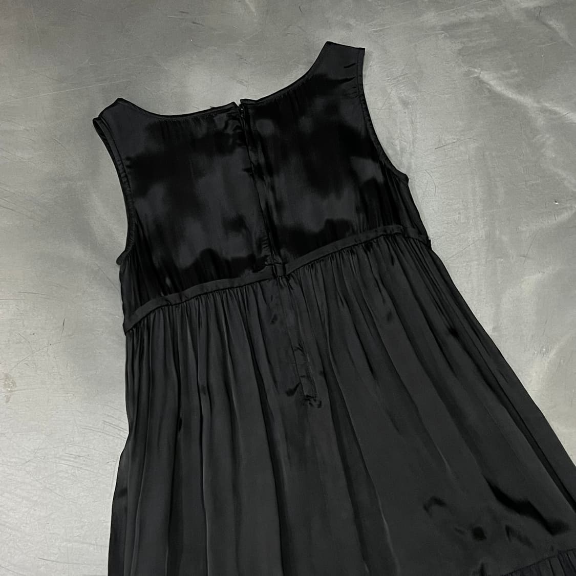  꼼데가르송 플리츠 다크 원피스 y15874 상품이미지5